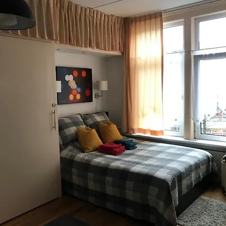 Apartment Six