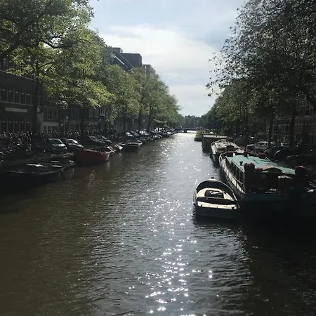 Six Lägenhet